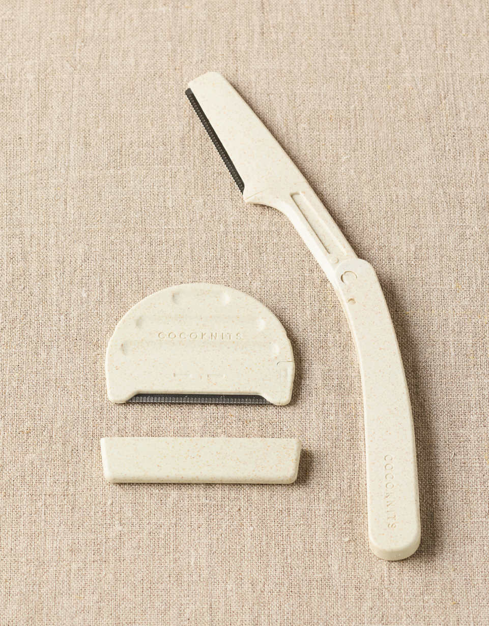 CocoKnits Fuzz Off Comb II