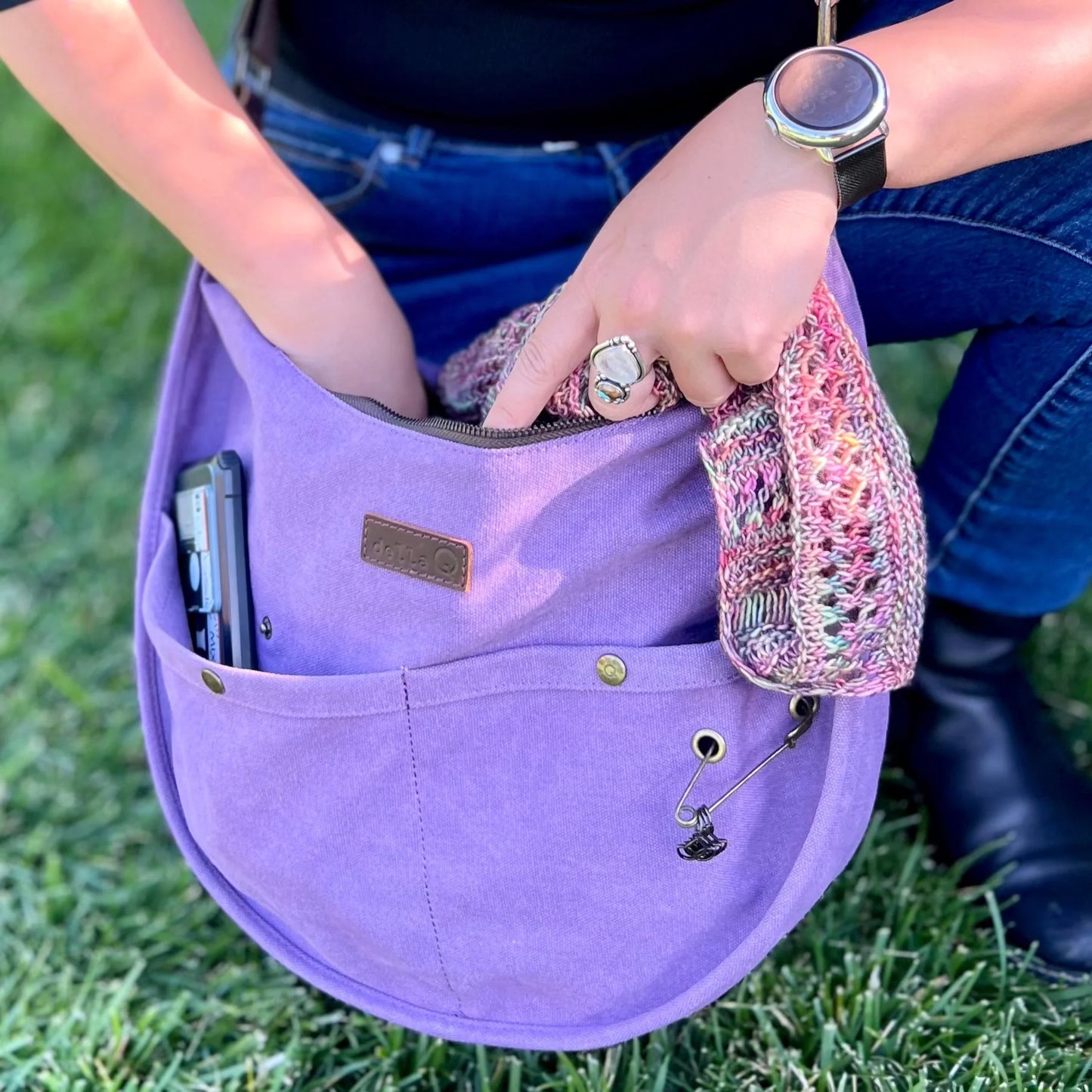 della Q Adella Sling