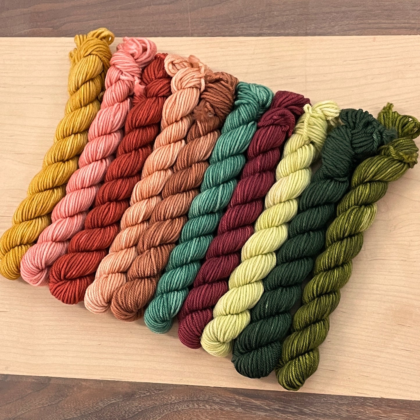 Circus Tonic Handmade Summer Chats Cowl Kits