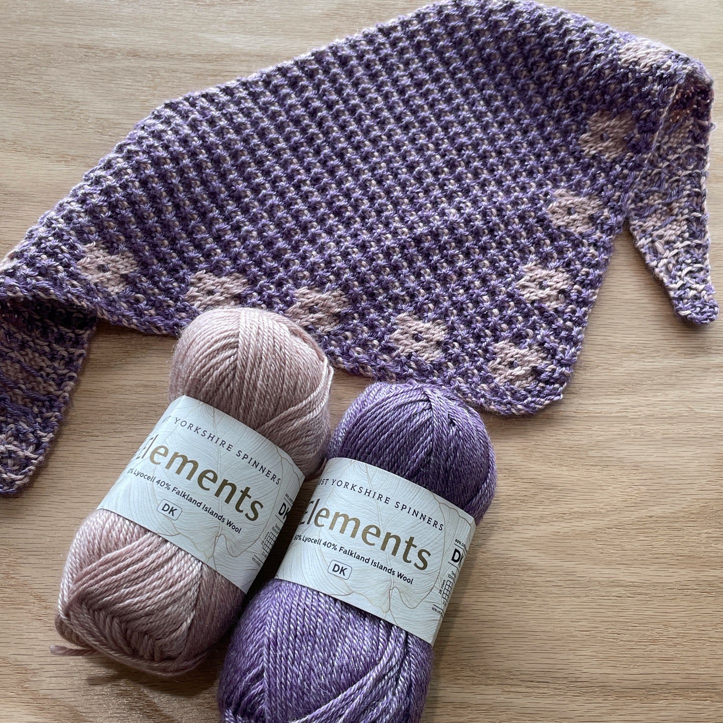 Mosaic Knitting With Pressed Flowers