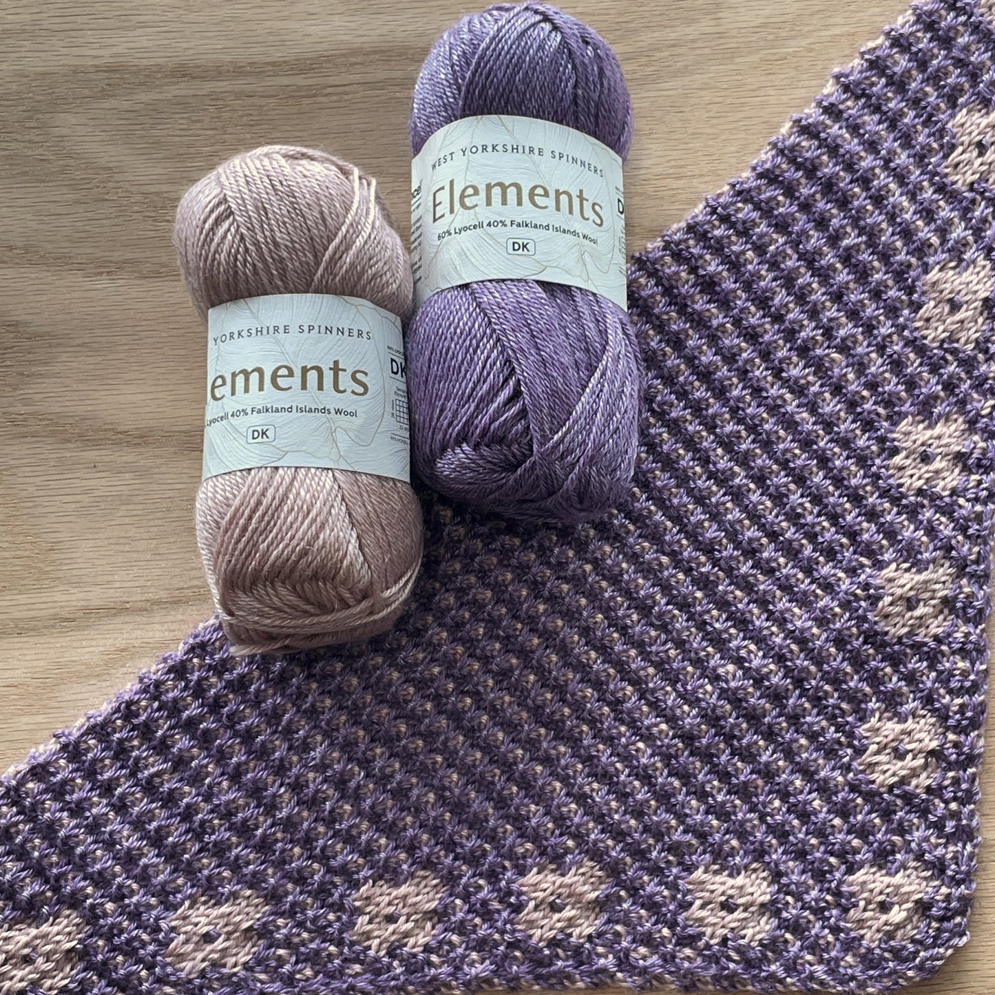 Mosaic Knitting With Pressed Flowers