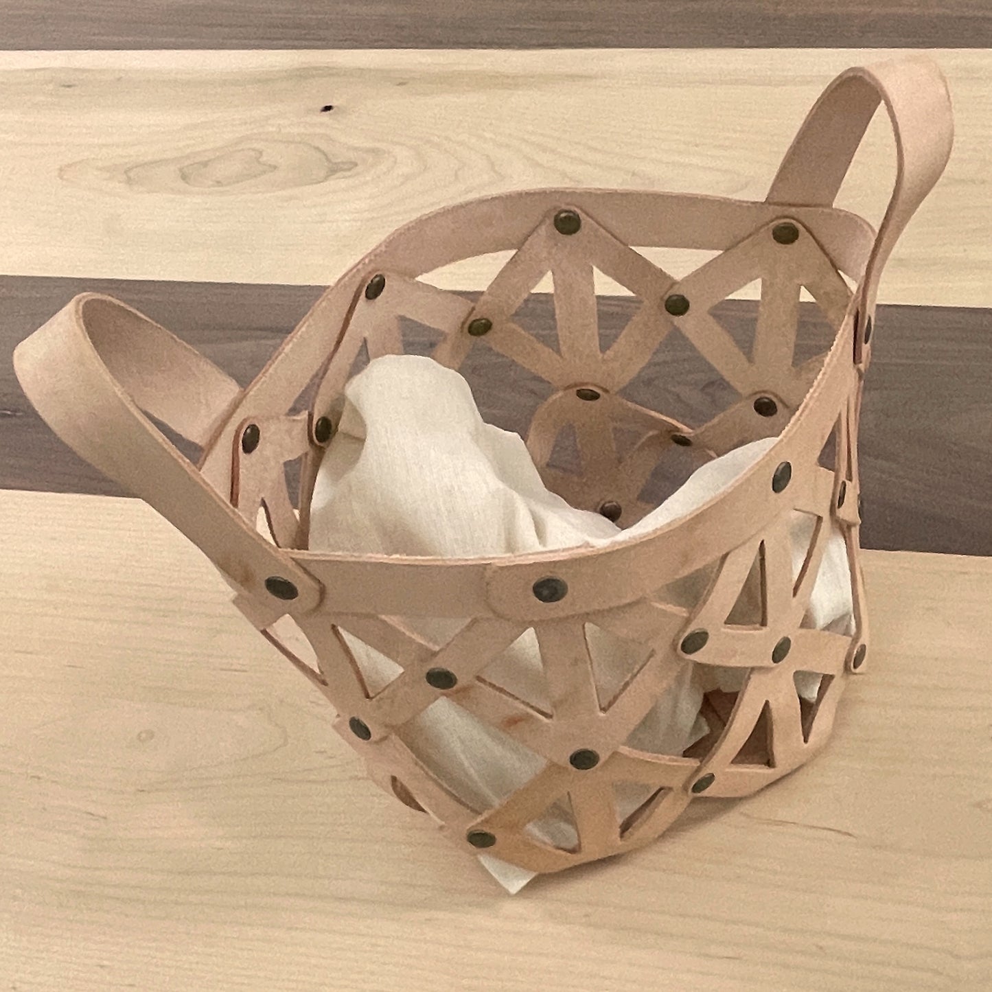 Joji & CO Small Leather Nest