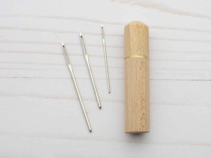 Fox & Pine Wooden Darning Needle Storage Case