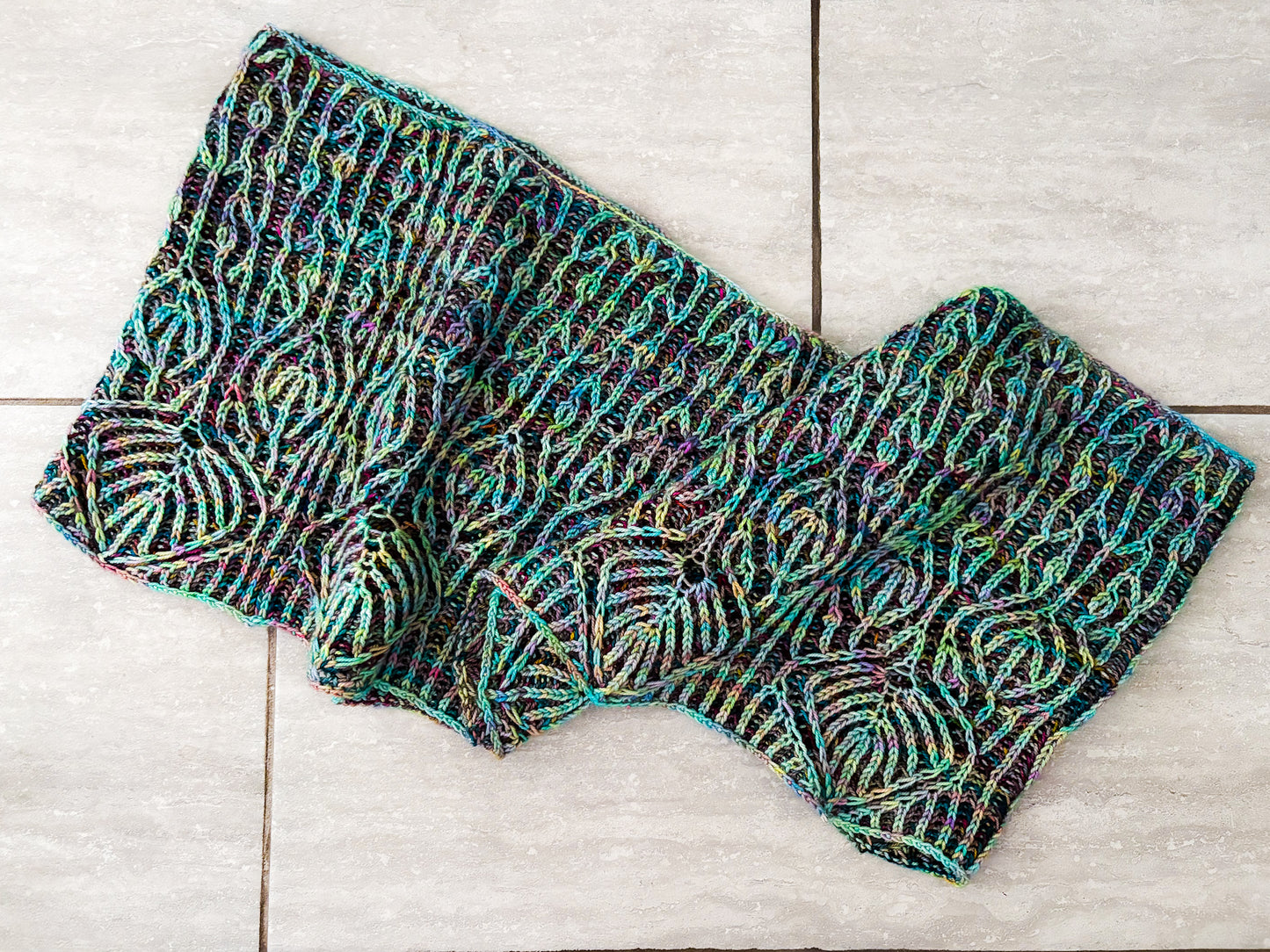 Leafy Ladybug Cowl Kit