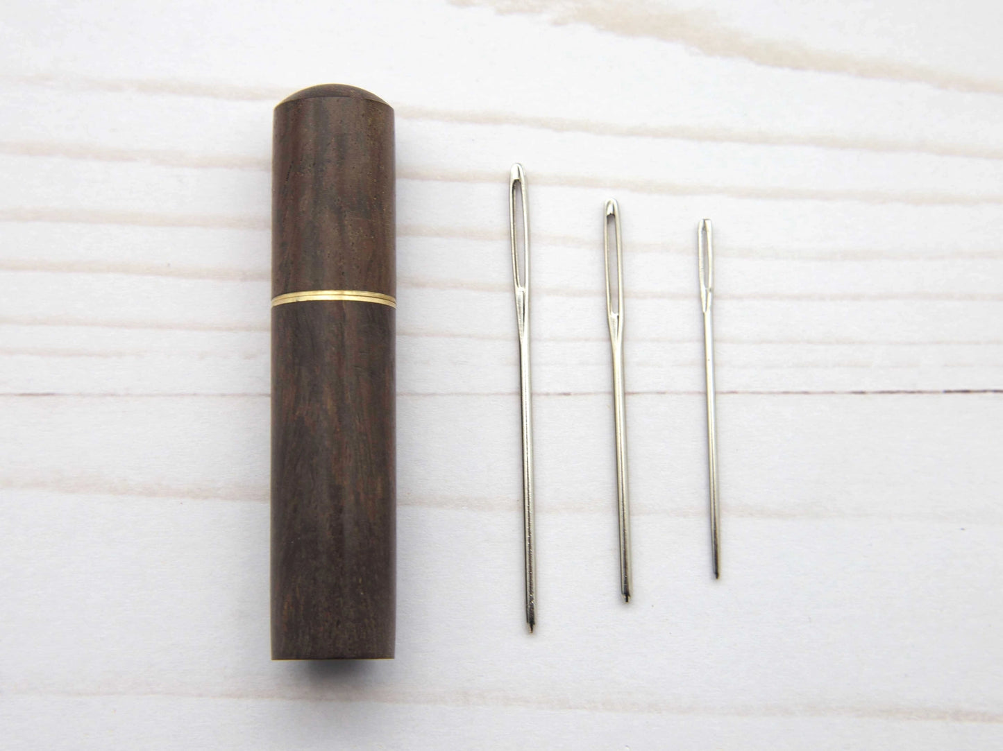 Fox & Pine Wooden Darning Needle Storage Case