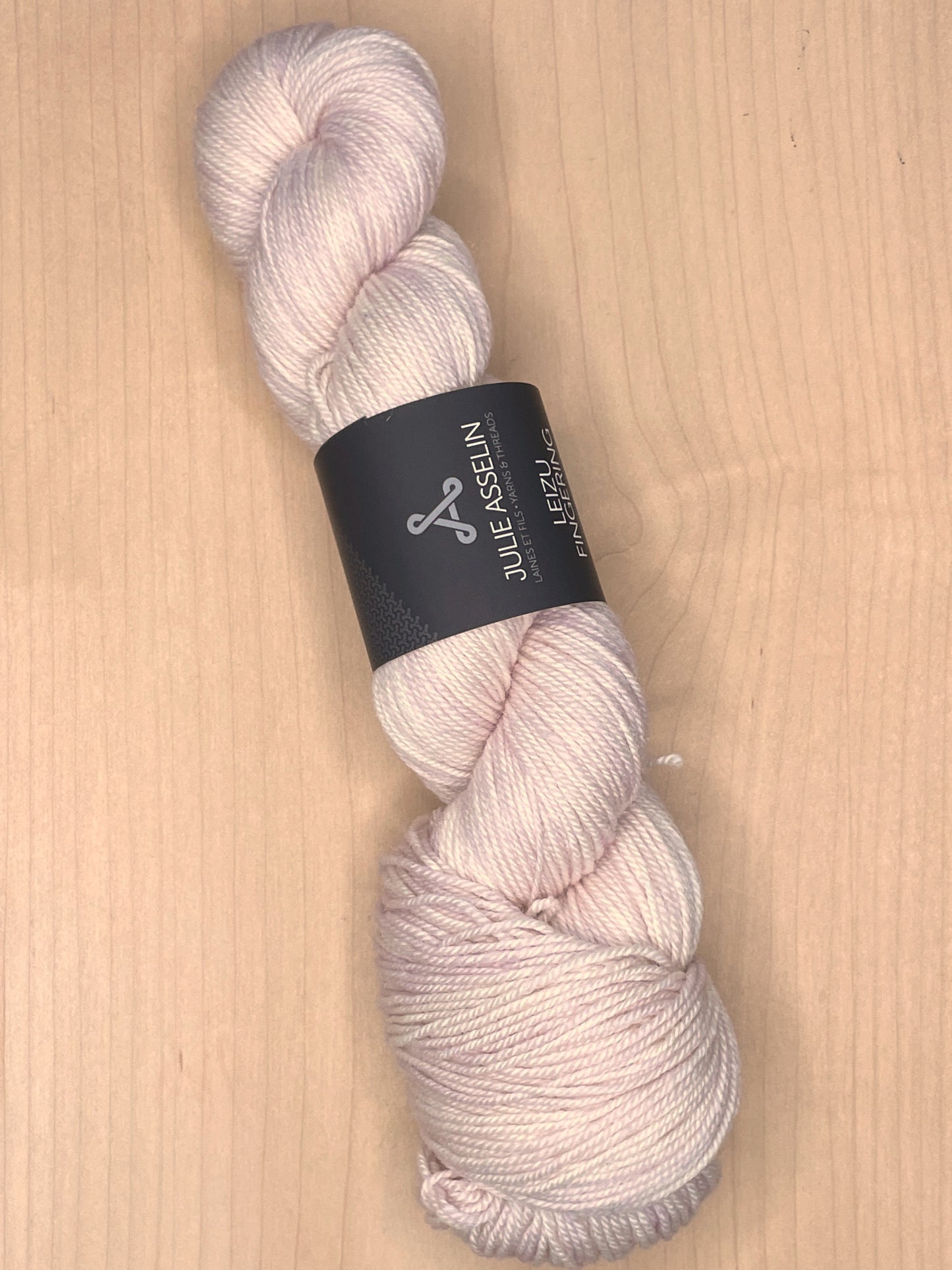 Julie Asselin Leizu Fingering